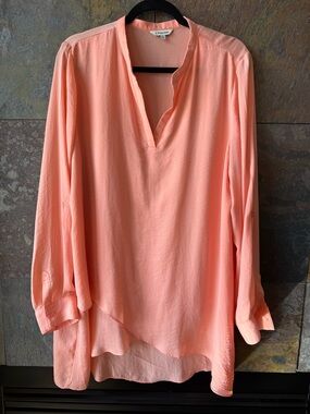 J.Peterman flowy coral tunic, XL, sleeves have roll up strap or cuff. Hi-Lo